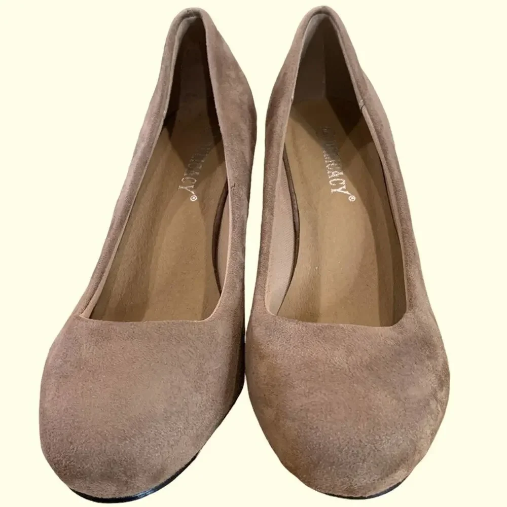 Delicacy shoes. Pumps faux suede leather. Size‎ 8. Warm beige. - Picture 4 of 11